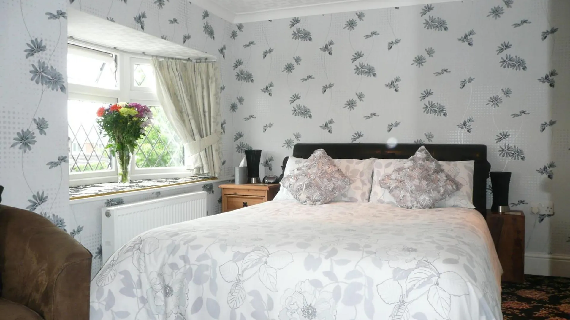 Cherry Blossom Guest House Γουίτμπι 3*,  Ηνωμένο Βασίλειο