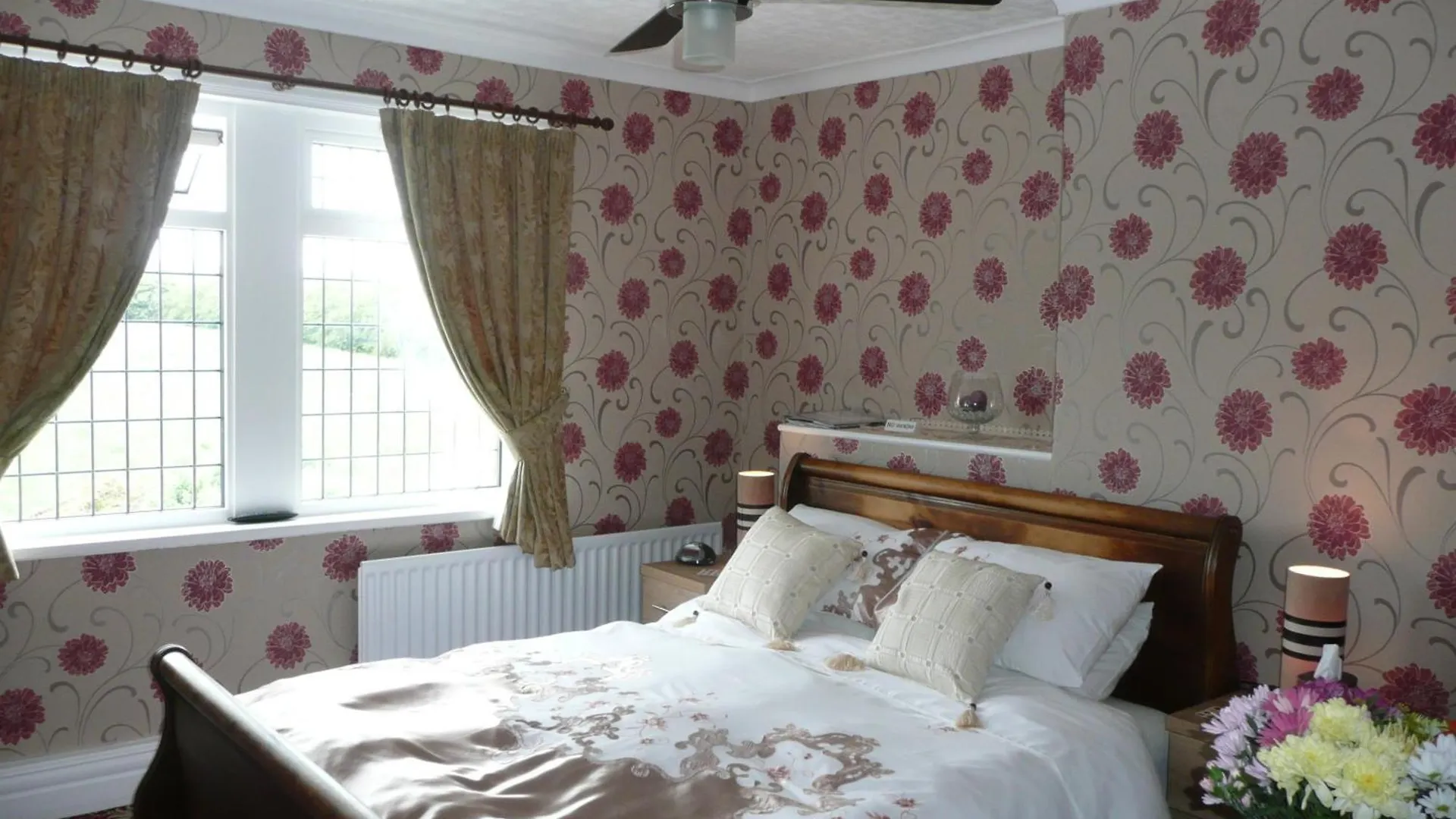 Cherry Blossom Guest House Whitby Bed & Breakfast