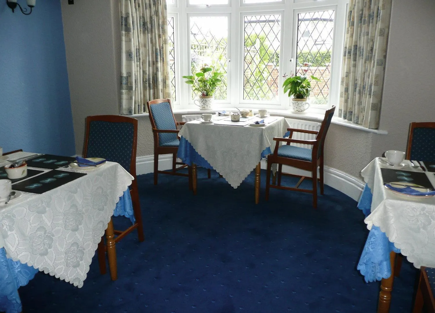 וויטבי Cherry Blossom Guest House 3*,